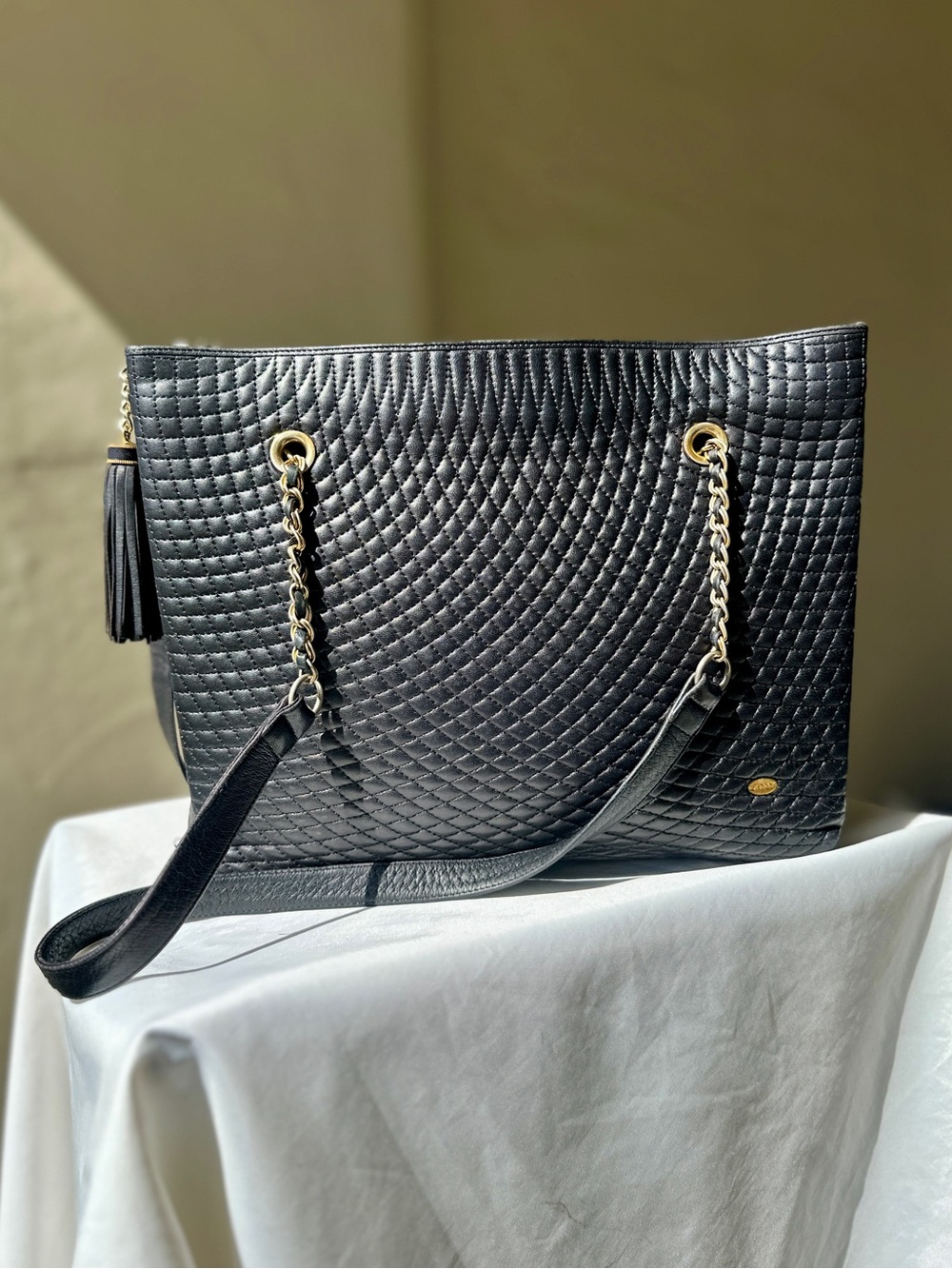 BALLY Black Quilted Lambskin Tote Chain Shoulder Bag Gold Italy